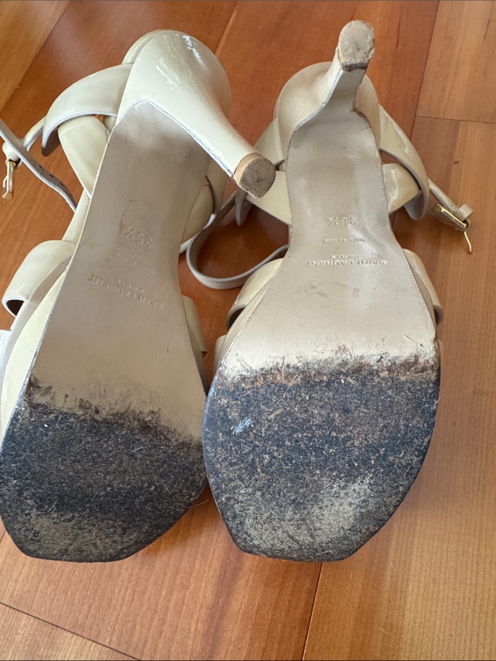 Saint Laurent Cream Patent Knotted Slingback Heels - Picture 7 of 7